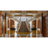 Wonderdays Premium Gift Box - Exclusive Tour of the Iconic Burj Al Arab - Unique gift for christmas, birthdays and any other occasion - 5 miniature