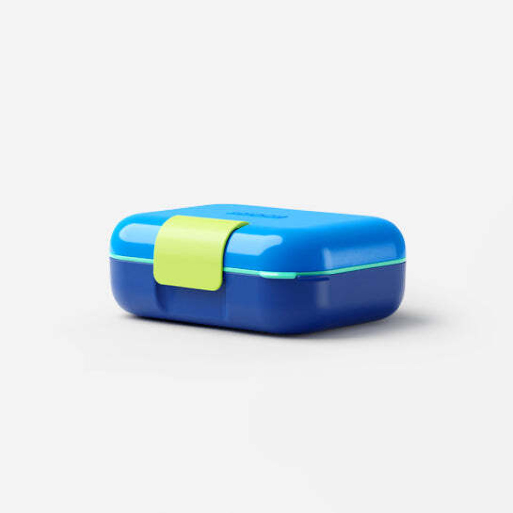 Zoku Neat Bento Junior food container has one Modular Container with Lid and kid friendly latch for ease of use, Blue - 1