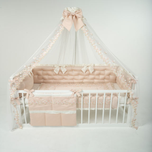 Комплект Постельного Белья Для Новорожденных кремового цвета с ромашками