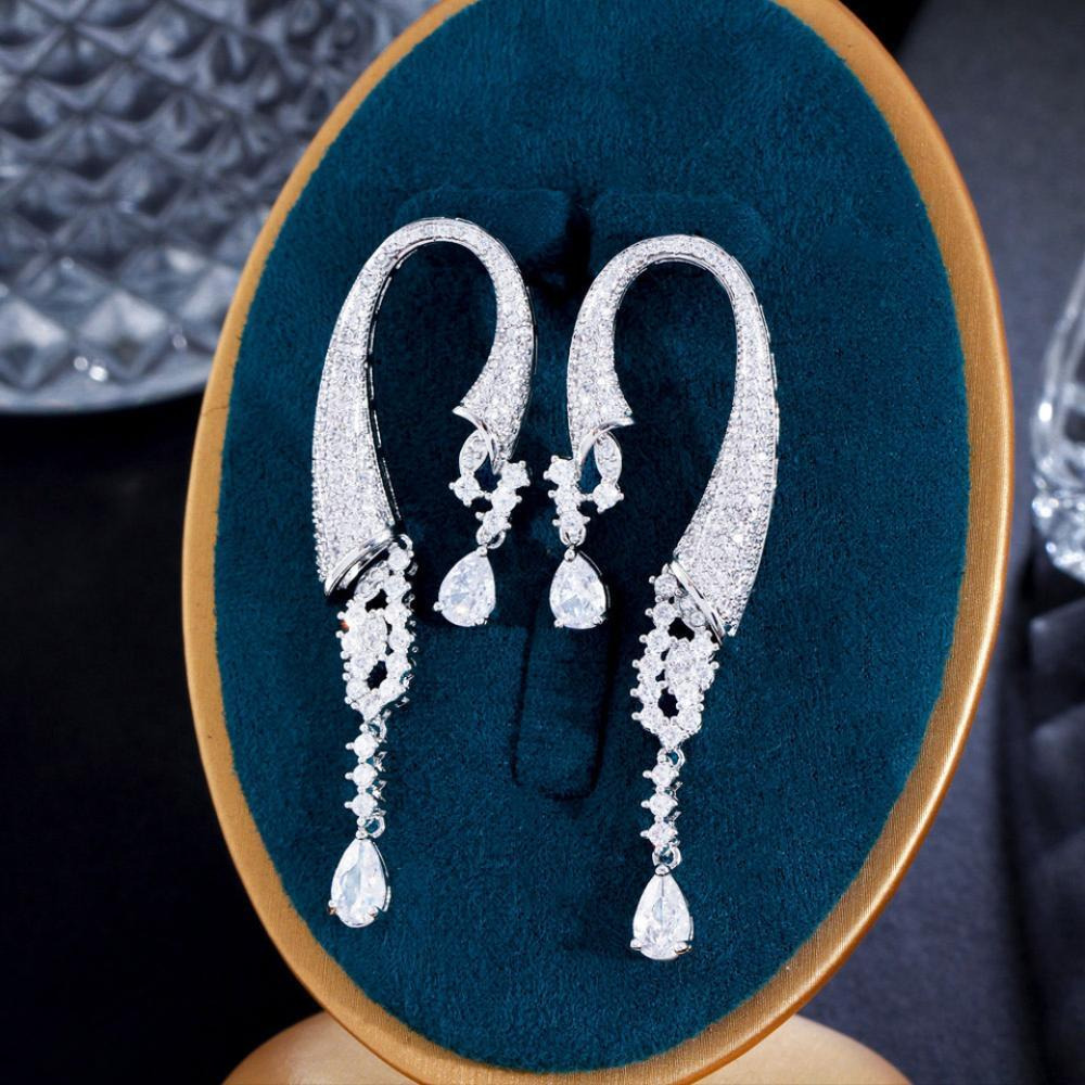 متناظرة الشكل غير النظامية المتدلية مهدب قطرة مكعب الزركون كريستال القرط - 1