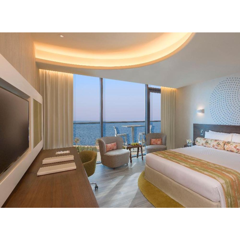 Wonderdays Premium Gift Box - One Night Hotel Stay for Two in a Beachfront Hotel - Unique gift for christmas, birthdays and any other occasion - 4