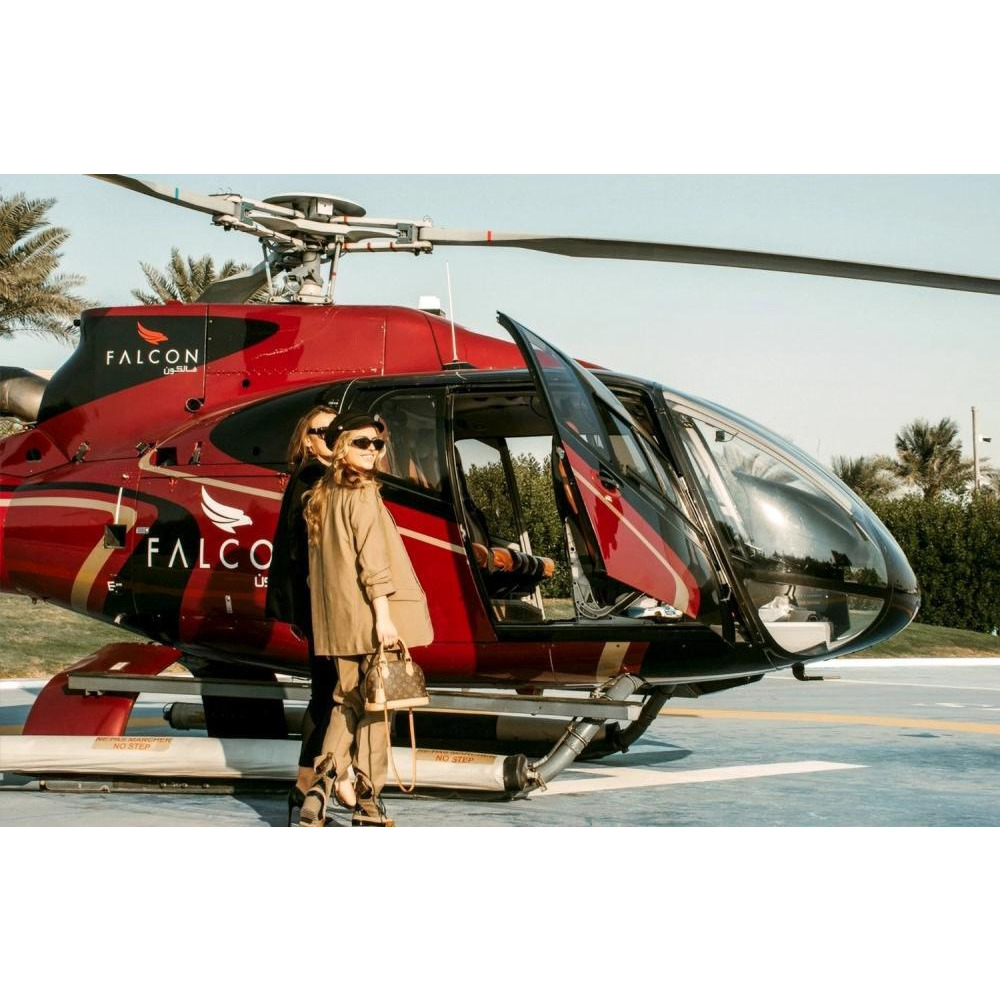 Wonderdays Premium Gift Box - 30 mins Abu Dhabi Helicopter Tour for Two - Unique gift for christmas, birthdays and any other occasion - 2