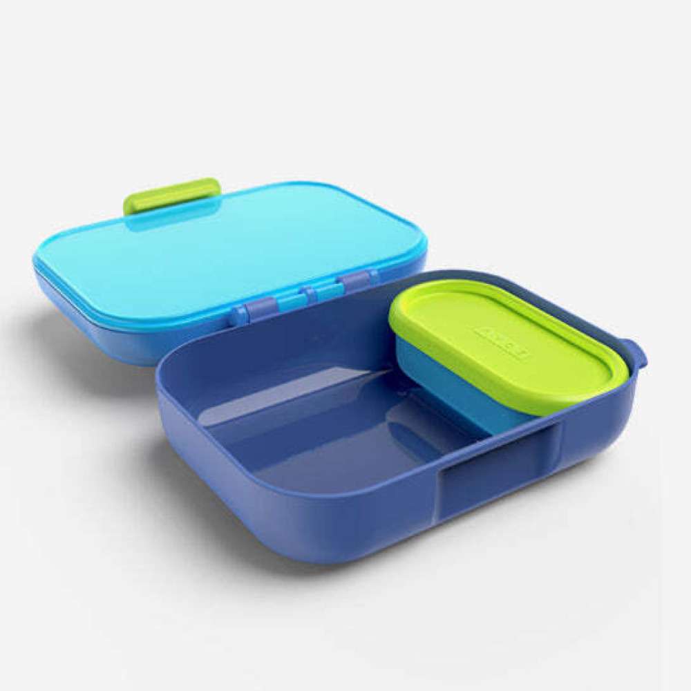 Zoku Neat Bento Junior food container has one Modular Container with Lid and kid friendly latch for ease of use, Blue - 3