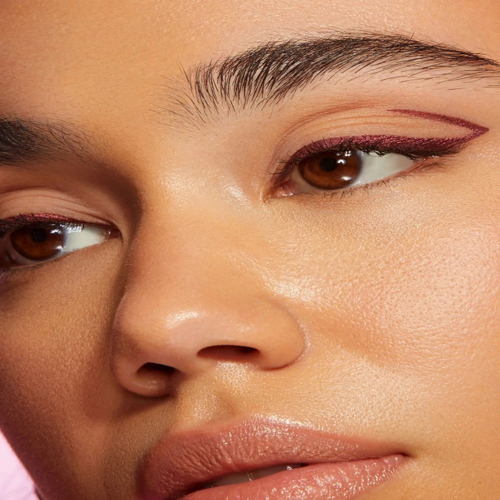 SEPHORA COLLECTION Водостойкая цветная фетровая подводка 03. Горячий Шоколад (0,6 мл) - 2