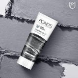 Pond's, Pure Bright Mineral Clay Face Scrub, Activated Charcoal and Niacinamide, 90g - 7 miniature
